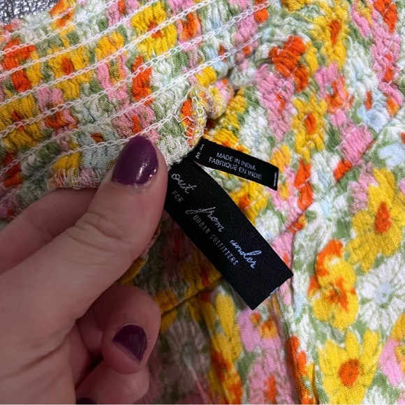 Spring Short - “Out From Under” - Picture 3 of 4